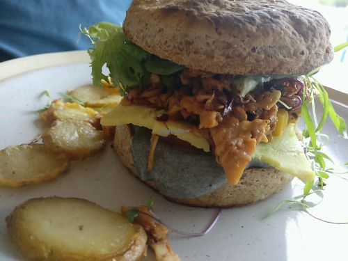 jack black burger at Particle Cafe in Avondale Heights