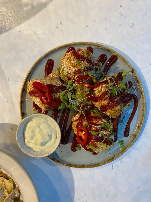 buffalo cauliflower wings at Stem & Glory in Cambridge