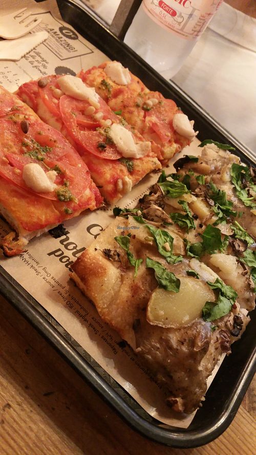 Very tasty! at Hank Vegan Pizza in Paris