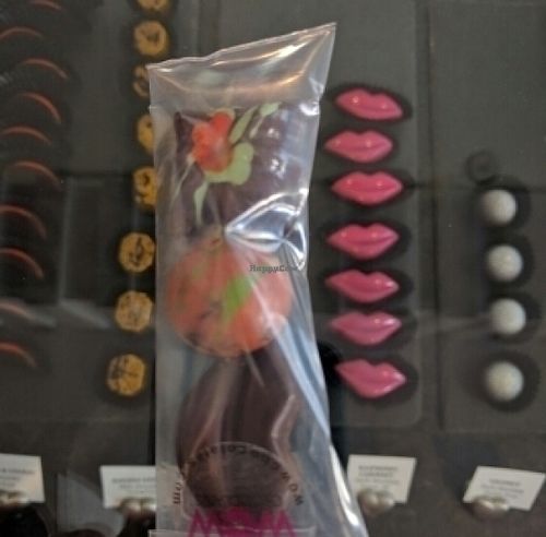 my gift pack of vegan chocolate at WOW Chocolates in Bellevue