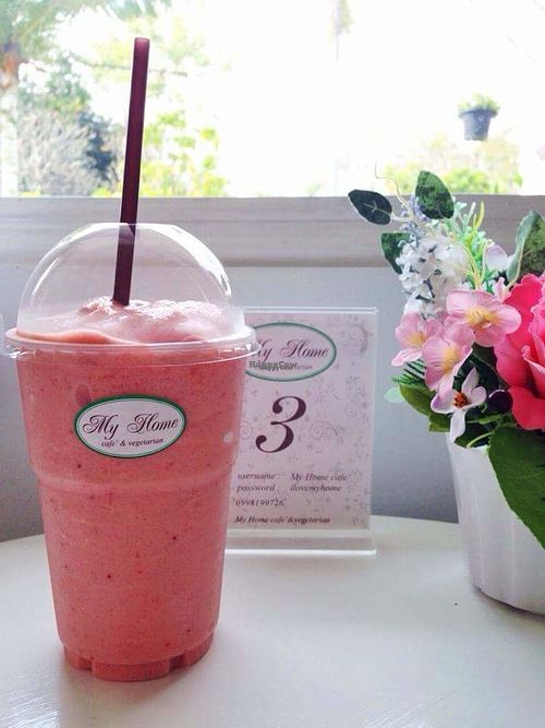 Strawberry Smoothie at My Home Cafe & Vegetarian in Chiang Mai