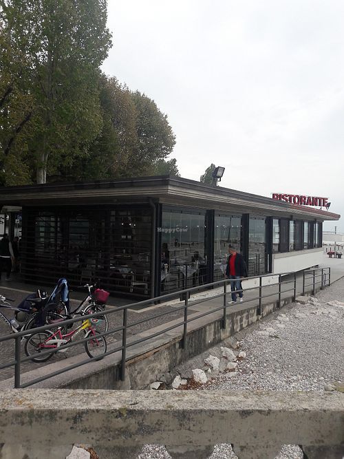 The restaurant by the beach. at Desenzanino in Desenzano Del Garda