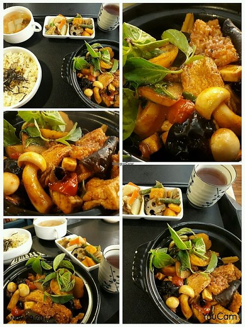 香酥三鮮鍋巴 at Vita Bella - Lu Miao in Taipei