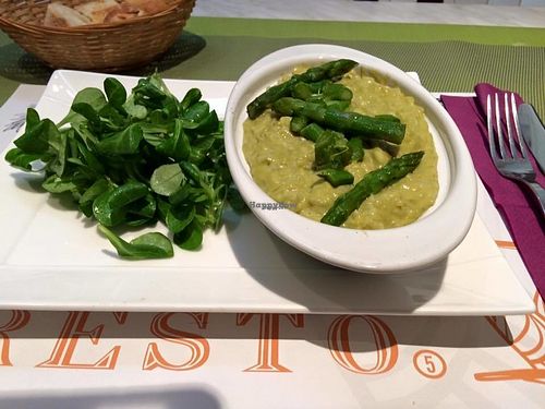 Risotto aux asperges vertes at Resto V in La Garenne-colombes