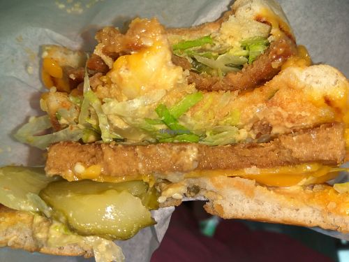 'V Mac', using Sgaia burgers at Sgaia's Vegan Mheat in Paisley