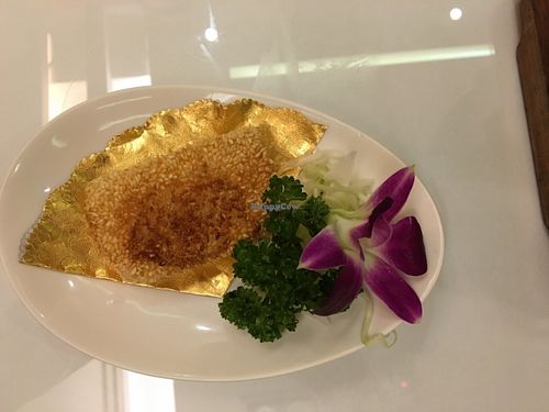 Mock salmon at Zhòng Liú SùShí 眾流素食 in Taipei