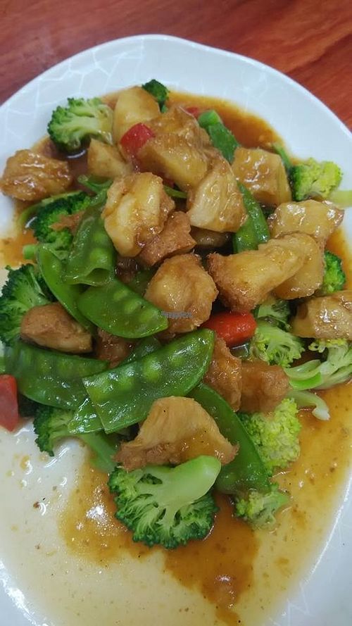 monkey head mushrooms with brocolli at Green Lane Vegetarian Food in North Singapore