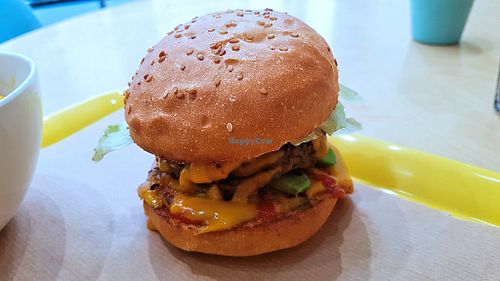 Burger with cheese and avocado at Furahaa Break in Paris