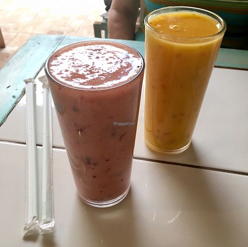 plum and mango juices at Bum Kaldi in San Pedro De Atacama