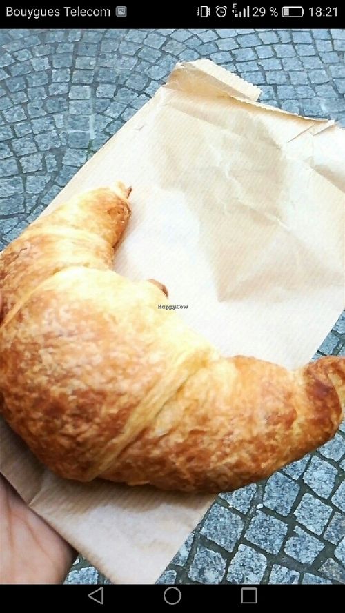 croissant at Cloud Cakes - Mandar in Paris