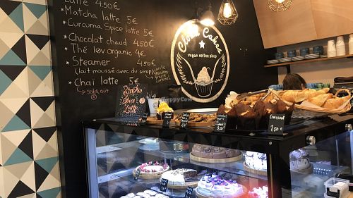 The cute little layout and yummy treats at Cloud Cakes! at Cloud Cakes - Mandar in Paris