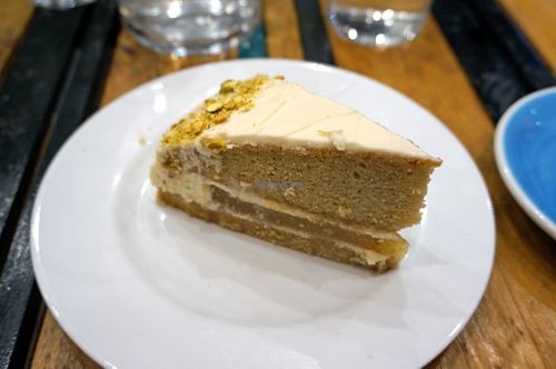 Pear/Cardamom Cake at Cloud Cakes - Mandar in Paris