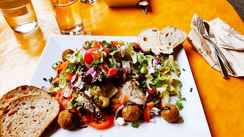 Falafelsalat at Gutsschanke Mengel-Eppelmann in Stadecken Elsheim