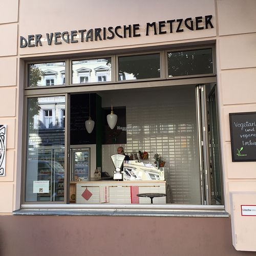 outside at Der Vegetarische Metzger in Berlin