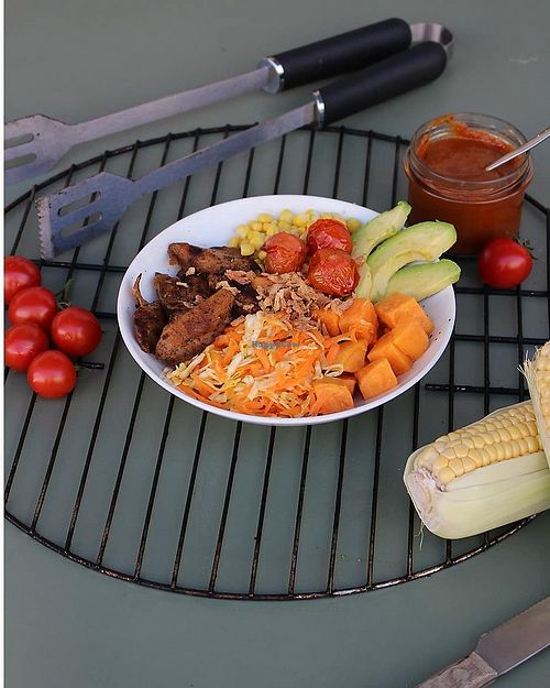 bbq plant based chicken at Gartnerei - Seefeldstrasse in Zurich