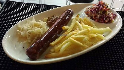 vegan bratwurst plate at Yard House in Beijing