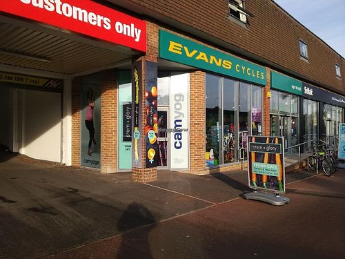 Seen from outside at Stem + Glory - Chesterton Rd in Cambridge