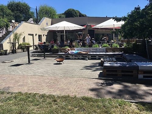 Our Garden & Terrasse - with a rooftop for Yoga at Wildeküche in Berlin