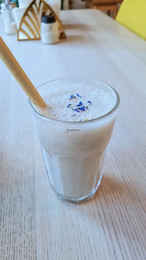 Banana lassi at Munchies in Bordeaux