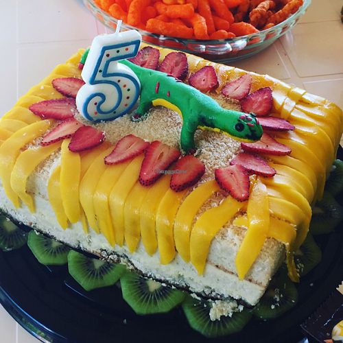 coconut and lime cake completely with edible gecko surrounded by mango leaves! as requested by my son  at La Raiz de la Tierra in Ixtapa