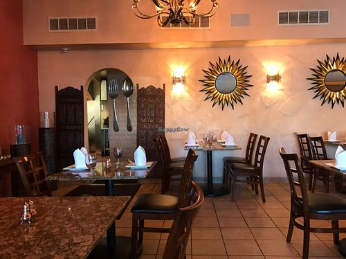 nice ambiance and decor at Aroma in Napa