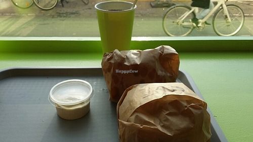 bbq menu w large drink and aioli dip at GreenBurger - Frederiksborggade in Copenhagen