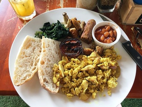 Vegan breakfast plate at Cafe Culture in Koh Tao