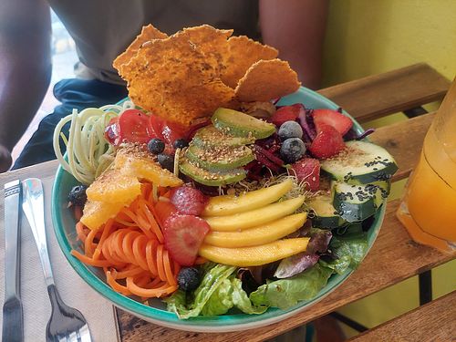 Salad bowl (forgot the name) 18eur at Verdeteja in Mallorca