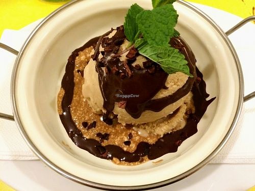 Speculoos Soy Ice Cream with chocolate syrup (labeled vegan) at Paradis Marguerite in Paris