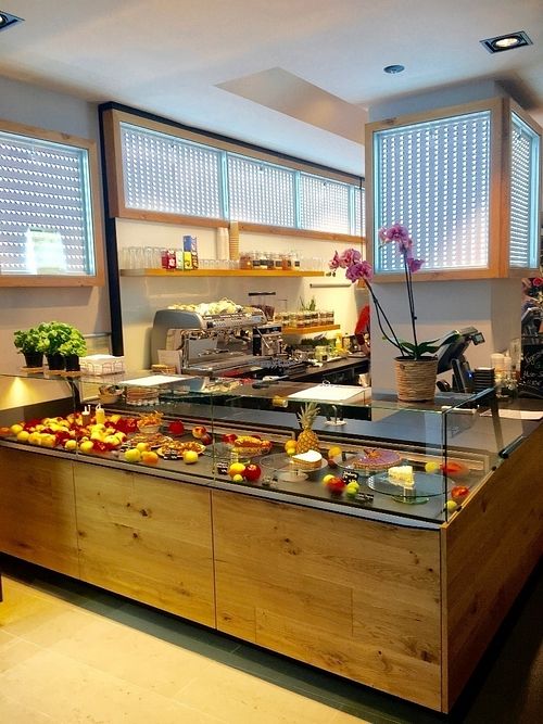 vegan organic restaurant at Mom's Table  in Augsburg