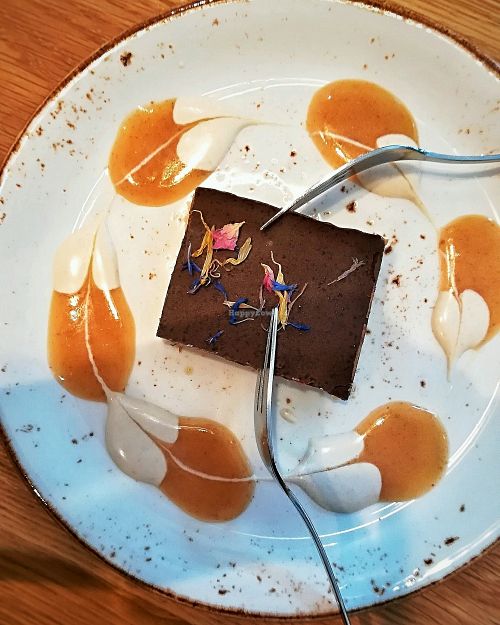 salted caramel chocolate bar  at Mom's Table  in Augsburg