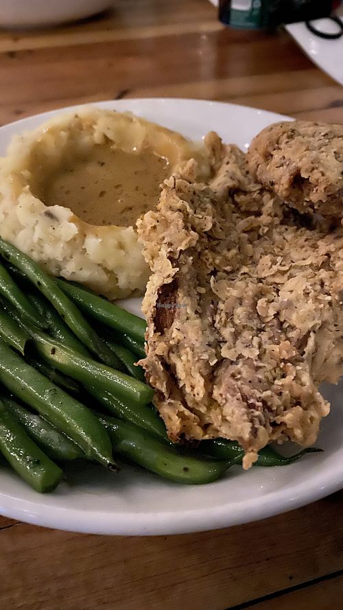 Chikun and Gravy at The Beer Plant in Austin