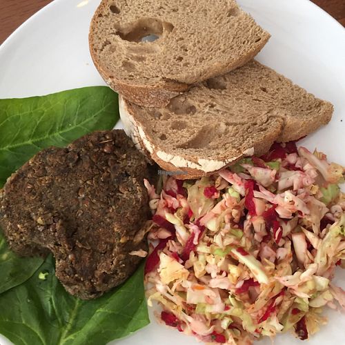 Mushroom olive burger at Foodprintz Cafe in Lisbon