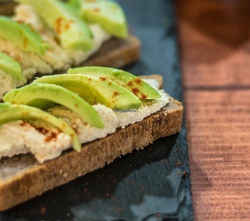 Vegan Avocado and Ricotta Toast at Foodprintz Cafe in Lisbon