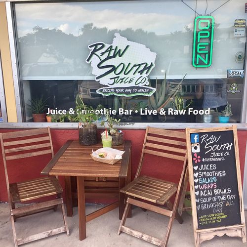 Nice outside seating area.  at Raw South Juice Co. in Miami