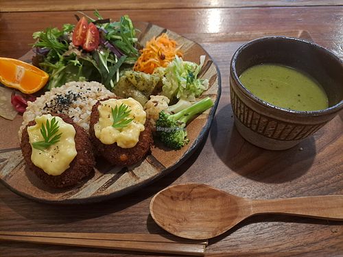 Set meal at Mana in Naha