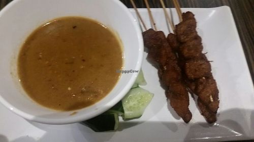 satay with peanut sauce and cucumber at D'life 蔬食 - Jurong West in West Singapore