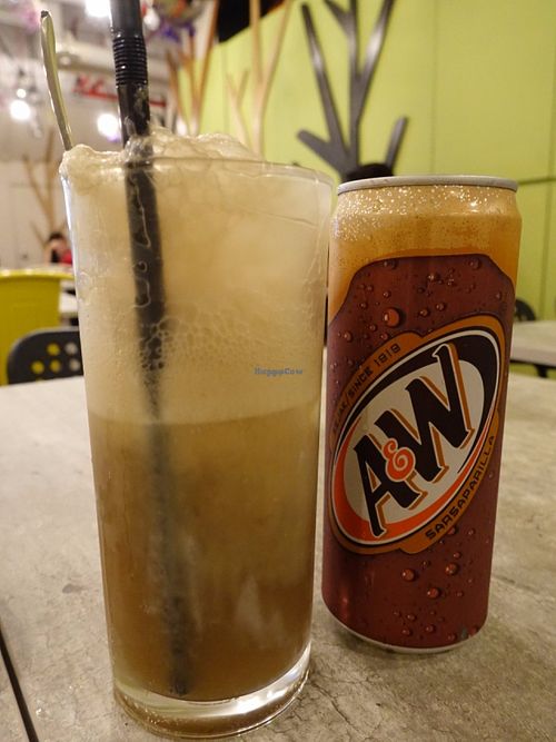 Root Beer Float at Nature Cafe in Central Singapore