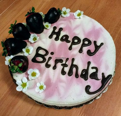 Vegan Raw Strawberry Cheesecake at Foodwise Kitchen in Arcata