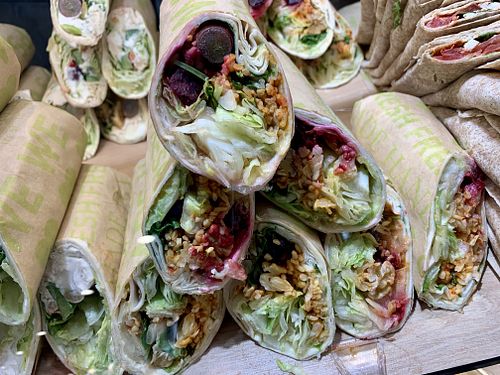 salad wraps at Dean & David - Ernst-August in Hannover