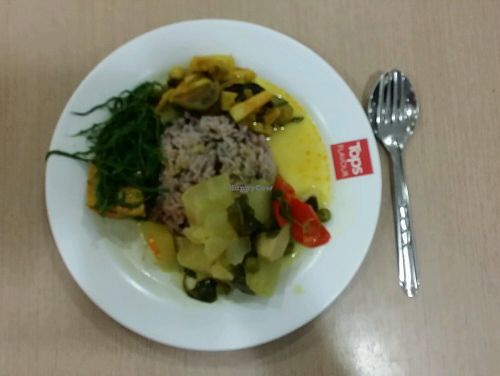 curry and rice at Ton-Phon - Robinson Asoke in Bangkok