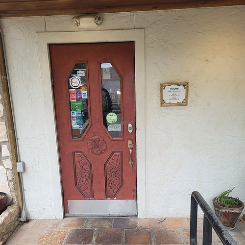 Front door at Thai Ocha in Kerrville
