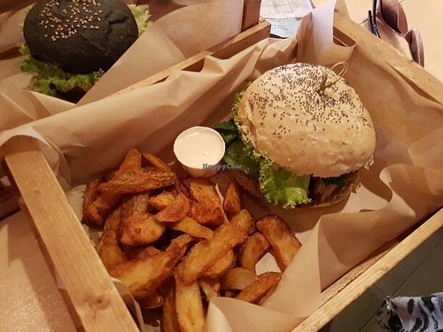 Tofungo with Potatas and mayo at Flower Burger in Rome