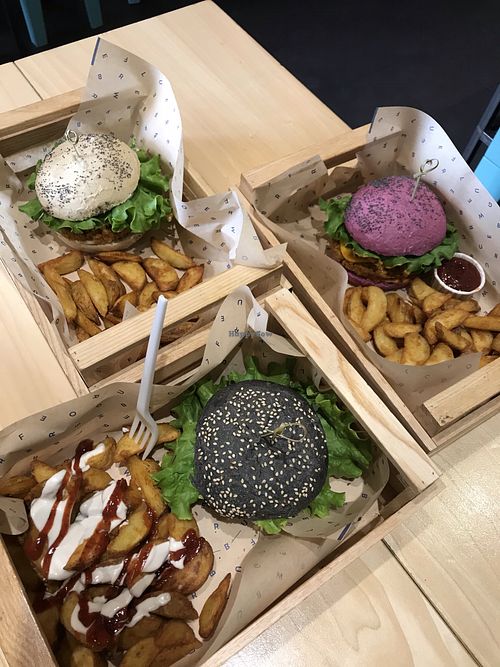 Choices at Flower Burger in Rome