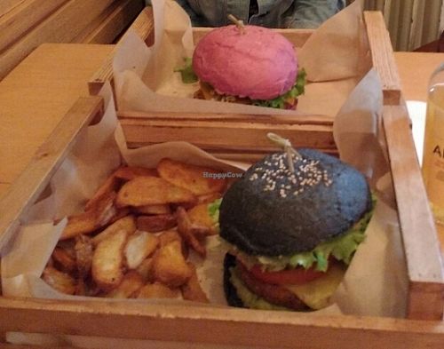 The Cherry Bomb (pink) and Cheesy Cecio (black)  at Flower Burger - Porta Genova in Milan
