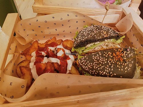 Black burger at Flower Burger - Porta Genova in Milan