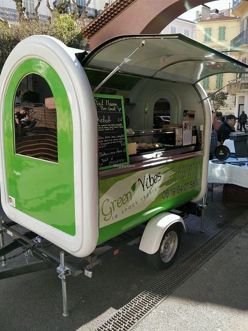cute truck at Green Vibes - Food Trailer in Cannes