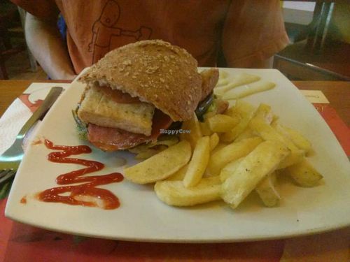 tofu & seitan sandwich at El Maple in Quito