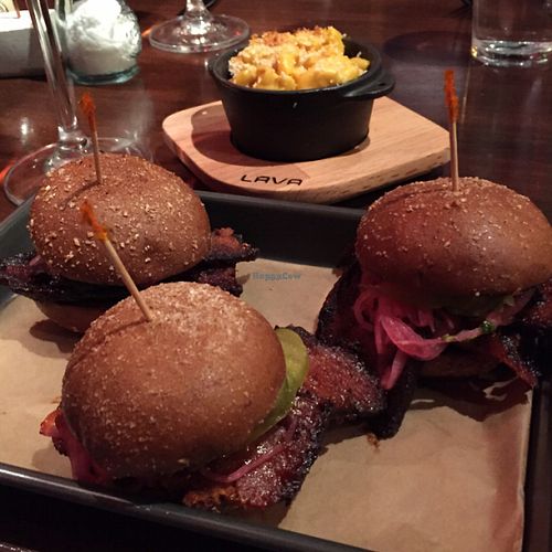 BBQ sliders with seitan and mac n cheese at V-Eats in Dallas