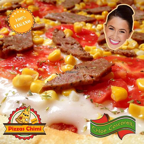 Chloe Coscarelli: tomato sauce, mozzarella made from oat milk, tomato slices, corn salted with garlic, smoked vegan bacon. at Pizzas Veganas Chimi in La Plata